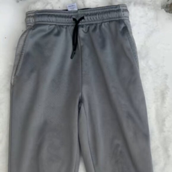 Reebok Boys Sweatpants Bundle Size 10-12 (2 pairs) - Picture 2 of 5